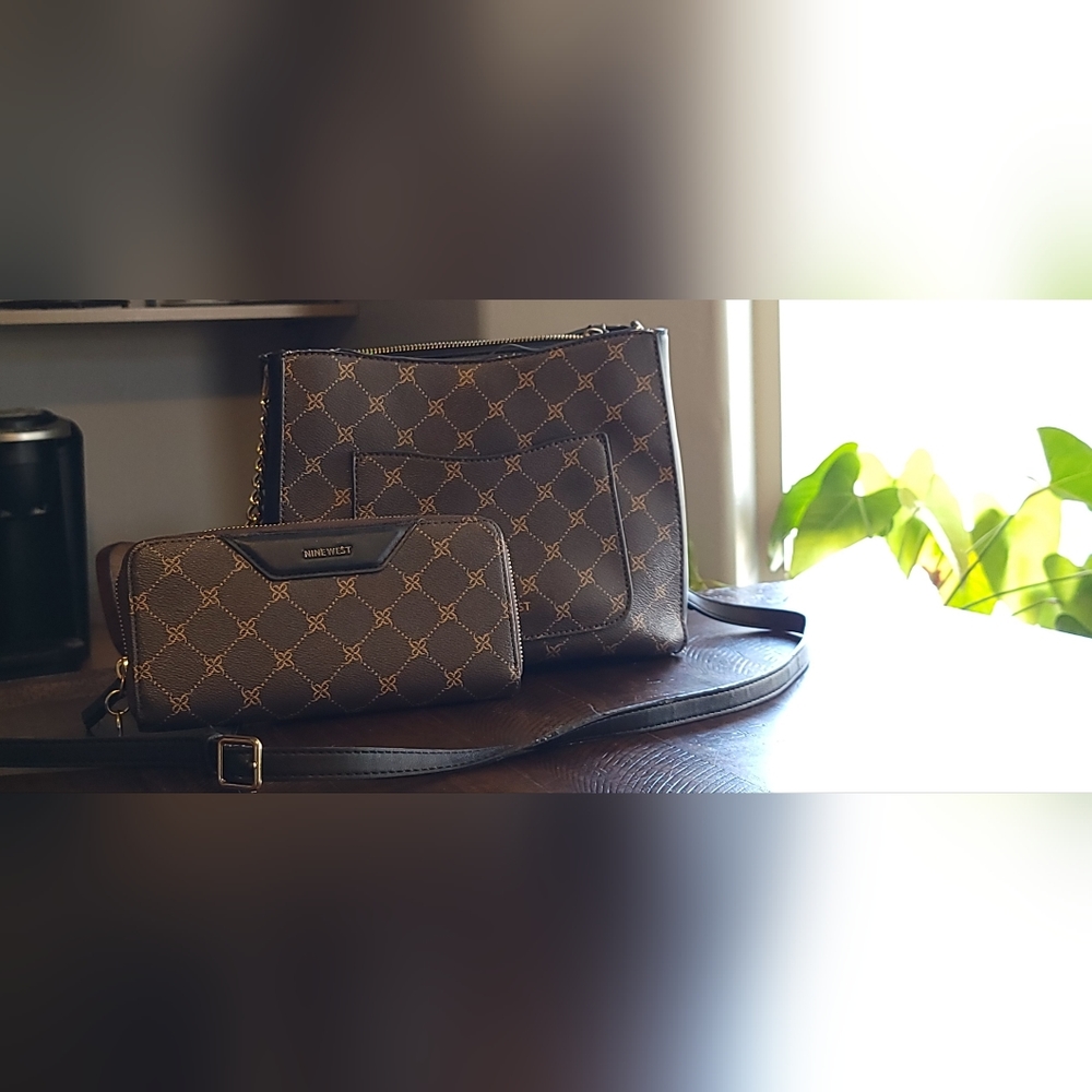 Purse and Wallet